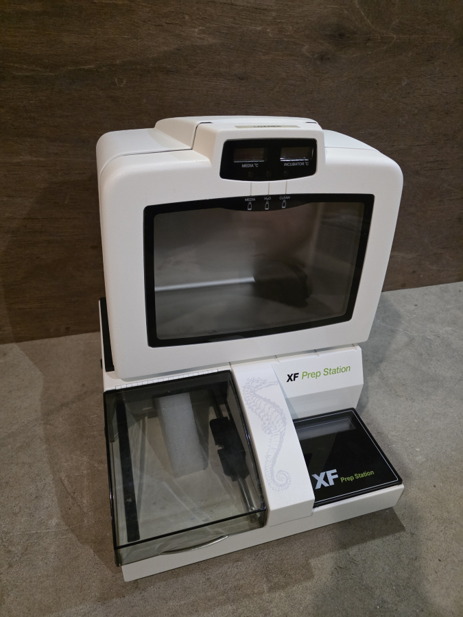 Agilent 101200-100 Seahorse Flux Analyzer XF Prep Station + Accessories; SN:301382/301515R, photo 23 of 49