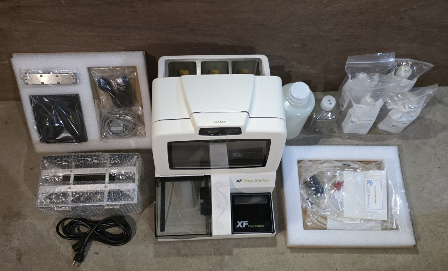 Agilent 101200-100 Seahorse Flux Analyzer XF Prep Station + Accessories; SN:301382/301515R, photo 46 of 49