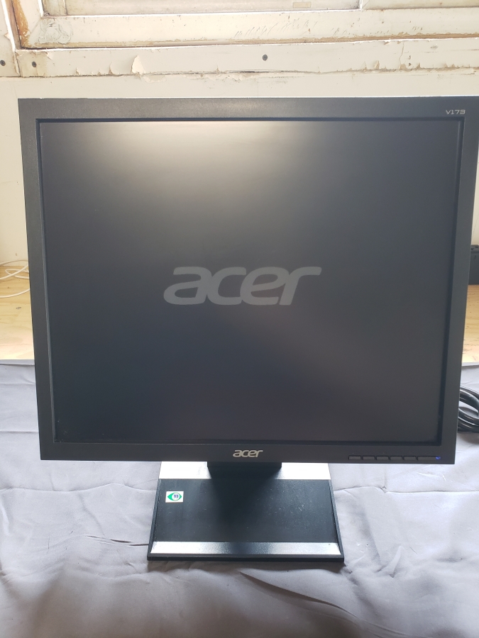 Acer V173 DJ0b LCD Monitor, photo 1 of 2