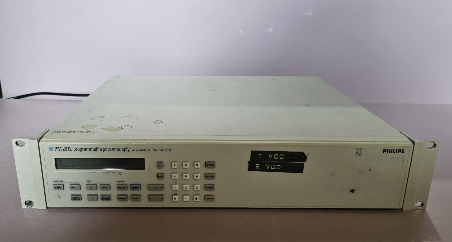 Fluke Philips PM-2812 60 V 10 A Dual Output Programmable Power Supply, photo 4 of 16