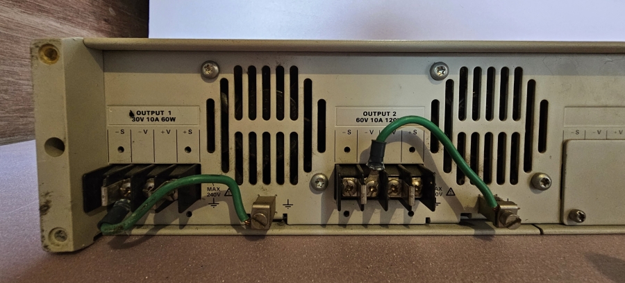 Fluke Philips PM-2812 60 V 10 A Dual Output Programmable Power Supply, photo 11 of 16