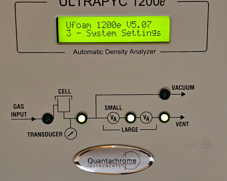 Quantachrome UltraPYC 1200e Ultrafoam Volume Density Analyzer; SN:1050006950, photo 8 of 21