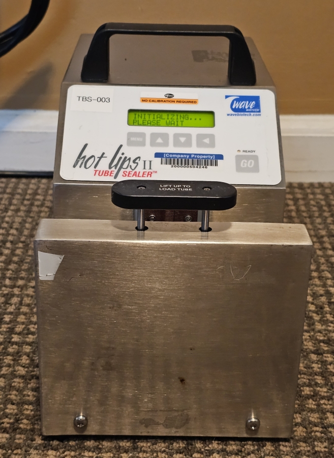 Wave Bio Tech Hot Lips II HTLS-II 28945372 Tube Sealer; SN:1488988; White [2010]	, photo 2 of 11
