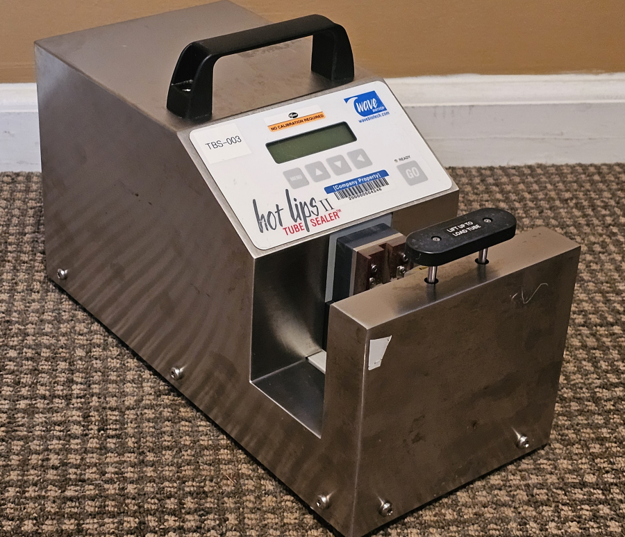 Wave Bio Tech Hot Lips II HTLS-II 28945372 Tube Sealer; SN:1488988; White [2010]	, photo 11 of 11