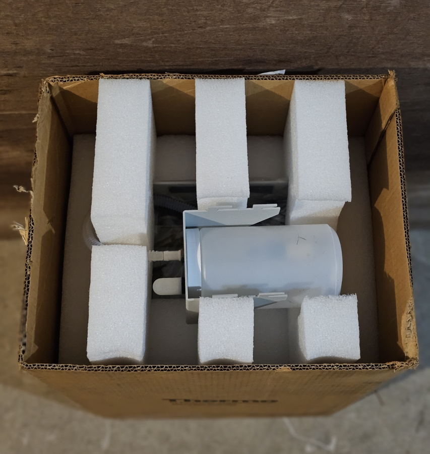 Thermo Electron OFP400 Vacuum Pump; NEW IN BOX, photo 12 of 23