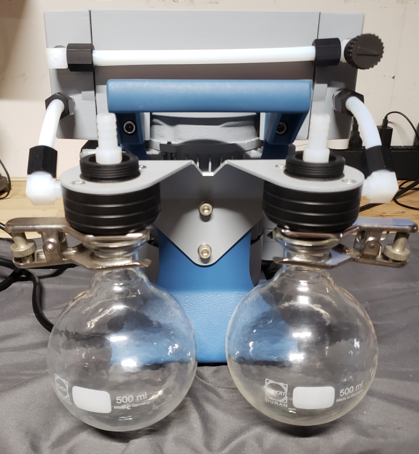 Vacuubrand MZ 2C +2AK Vacuum System. SN# 34181902-341820, photo 1 of 6