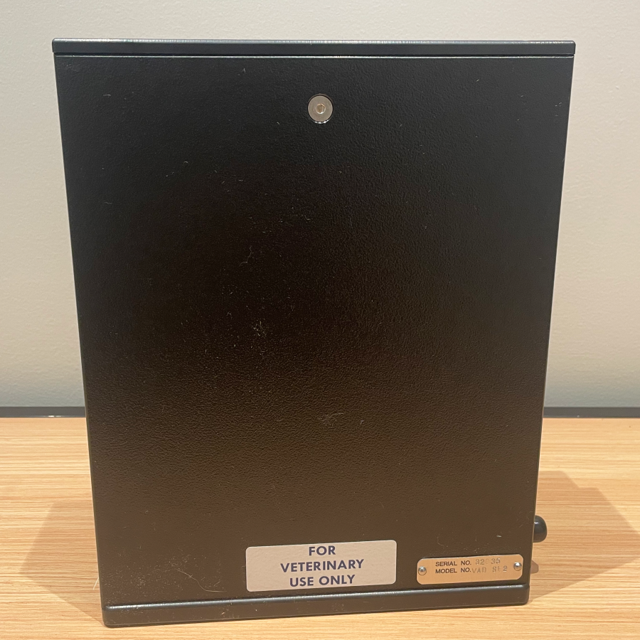 Vetamac Compact II Isoflourane Vaporizer Anesthetic Machine, photo 4 of 4