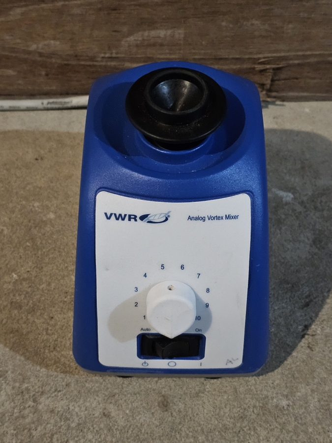 VWR 10153-838 Analog Vortex Mixer, photo 1 of 9
