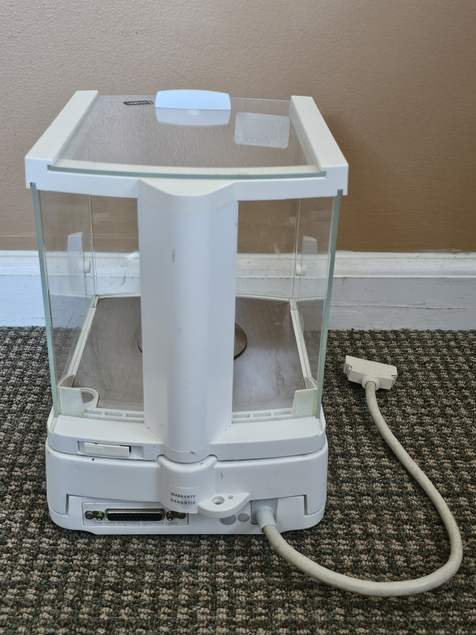 Sartorius LE26P Laboratory Balance; Missing Electronics Box; SN: 192047300, photo 16 of 20