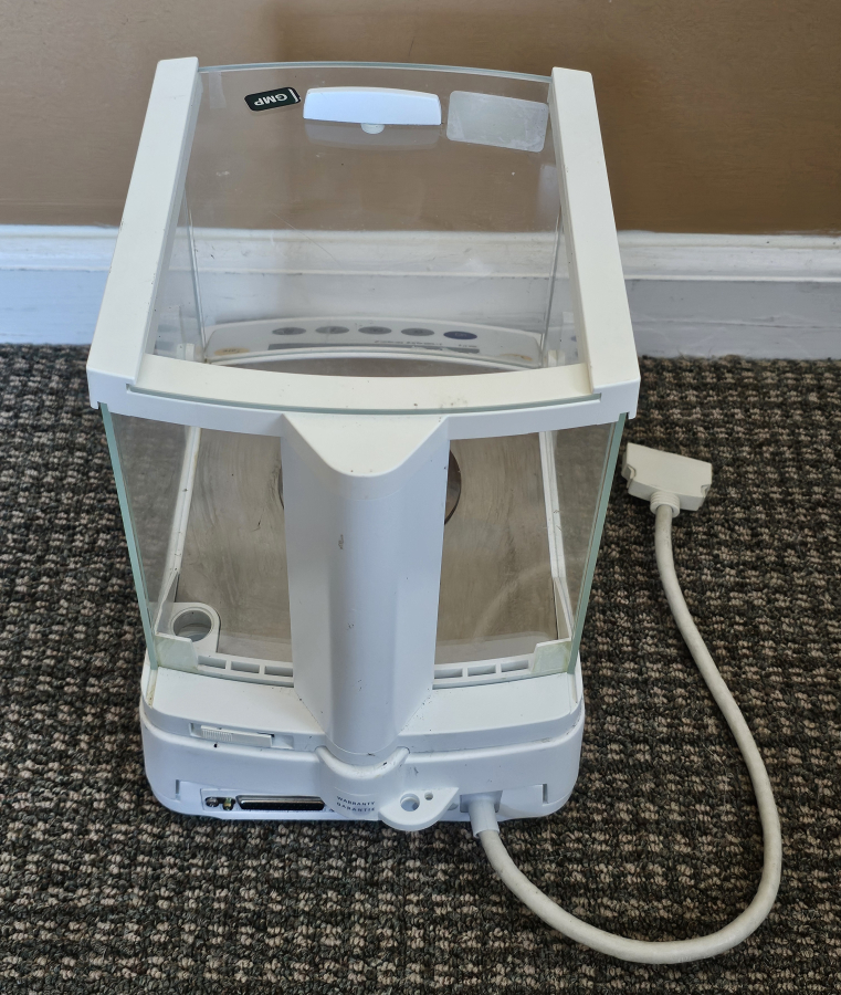 Sartorius LE26P Laboratory Balance; Missing Electronics Box; SN: 192047300, photo 17 of 20