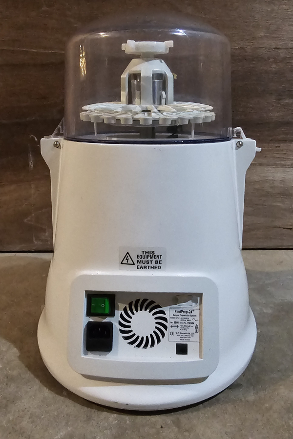 MP Biomedicals FastPrep-24 Classic Bead Beating Grinder and Lysis System FOR PARTS/REPAIR; SN:17023464, photo 9 of 17