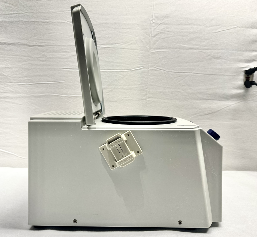 Eppendorf 5415R 5426 Refrigerated Benchtop Centrifuge w/F45-24-11 Rotor UNTESTED, photo 5 of 7