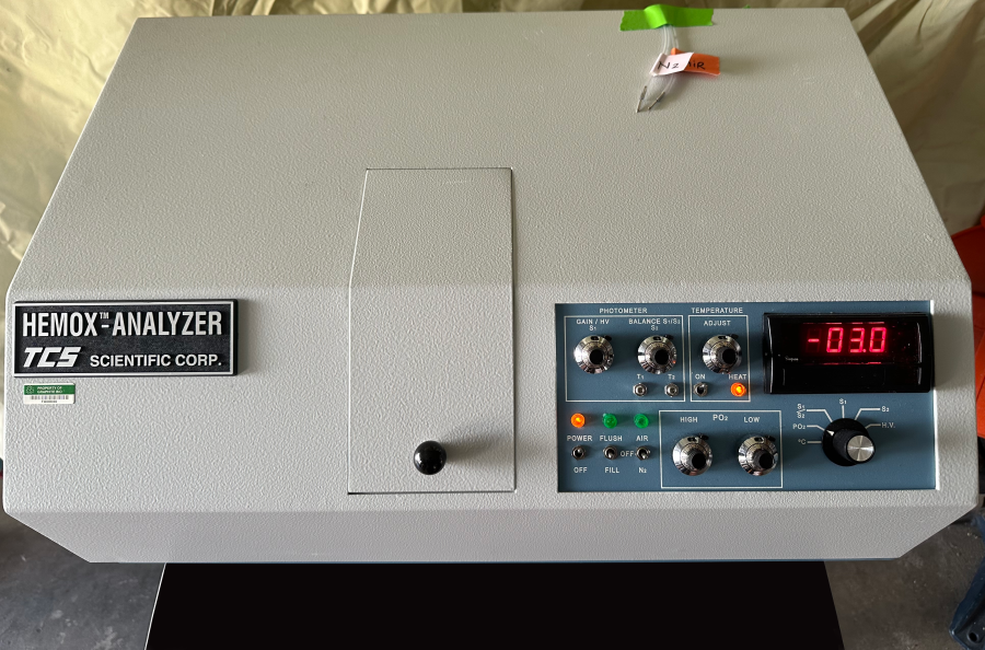 TCS Scientific Corp D 7800 Hemox Blood Oxygen Analyzer w/Probe; SN:633, photo 2 of 12
