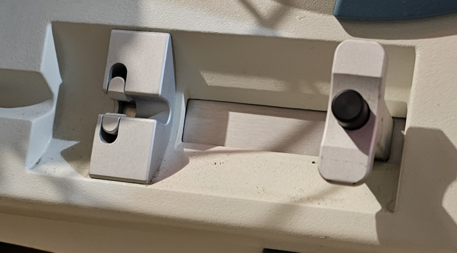 Thermo Scientific Finnigan LCQ Advantage Mass Spectrometer; SN:LAD00162, photo 7 of 19