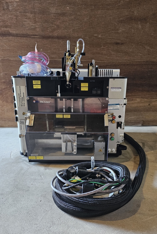Flow Cytometer Cell Sorter, Model FACSJazz 655488, Year 2016, Serial Number JZ6554880028, photo 15 of 26