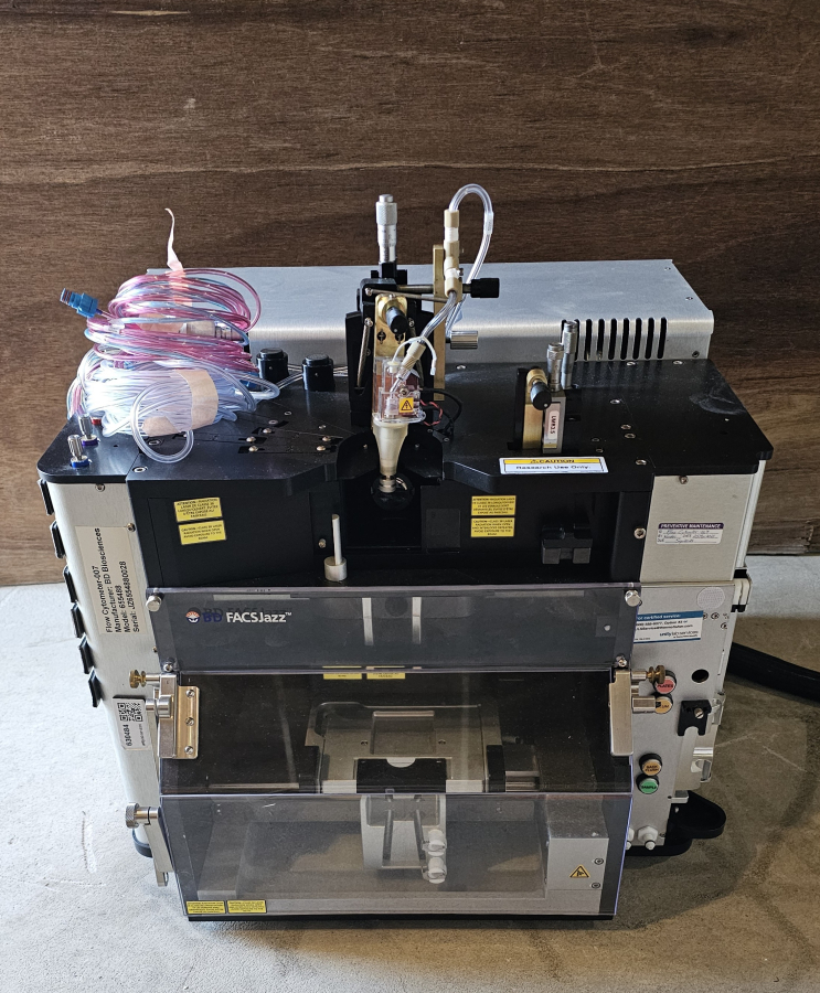 Flow Cytometer Cell Sorter, Model FACSJazz 655488, Year 2016, Serial Number JZ6554880028, photo 17 of 26
