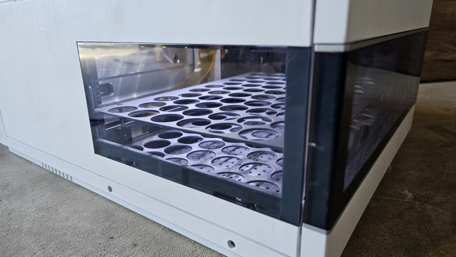 Agilent G1364B 1260 Infinity Fraction Collector 1200 Series; SN:DEACS00848, photo 11 of 20
