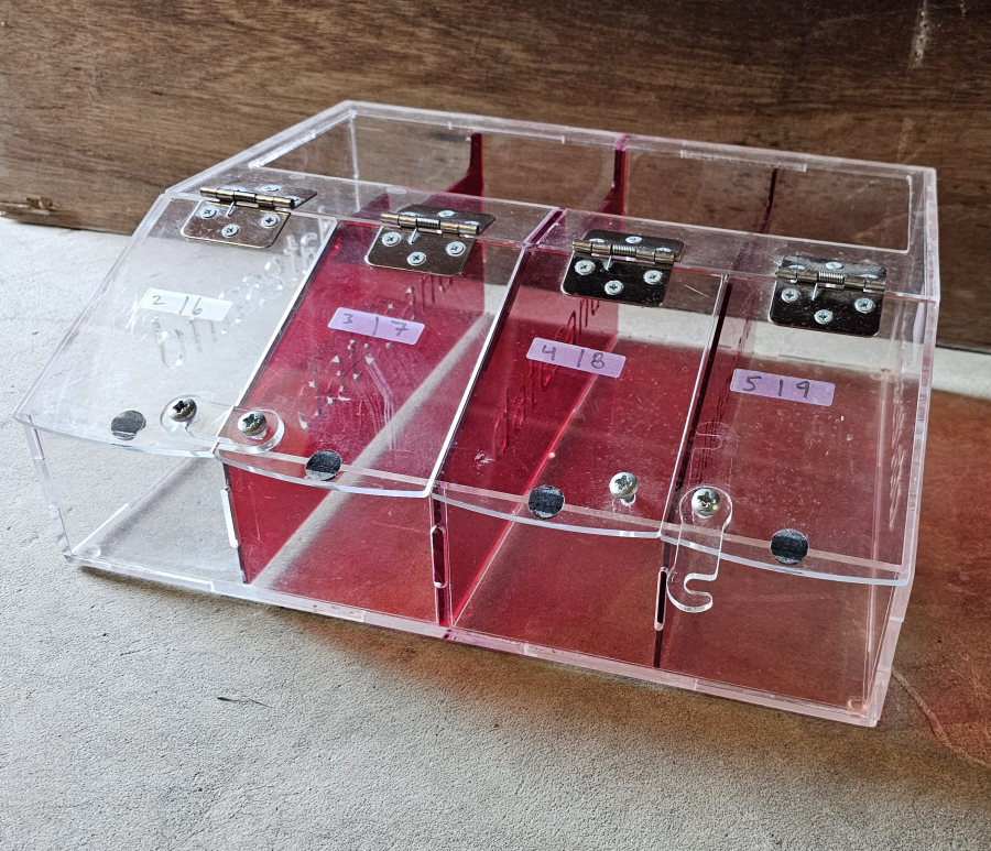 Datesand Mini Thermacage Animal Warming Cabinet 4-Bay Mouse Enclosure (!MG INCLUDES! w/2x Mini ThermaCage Advanced Animal Warming Systems), photo 4 of 14