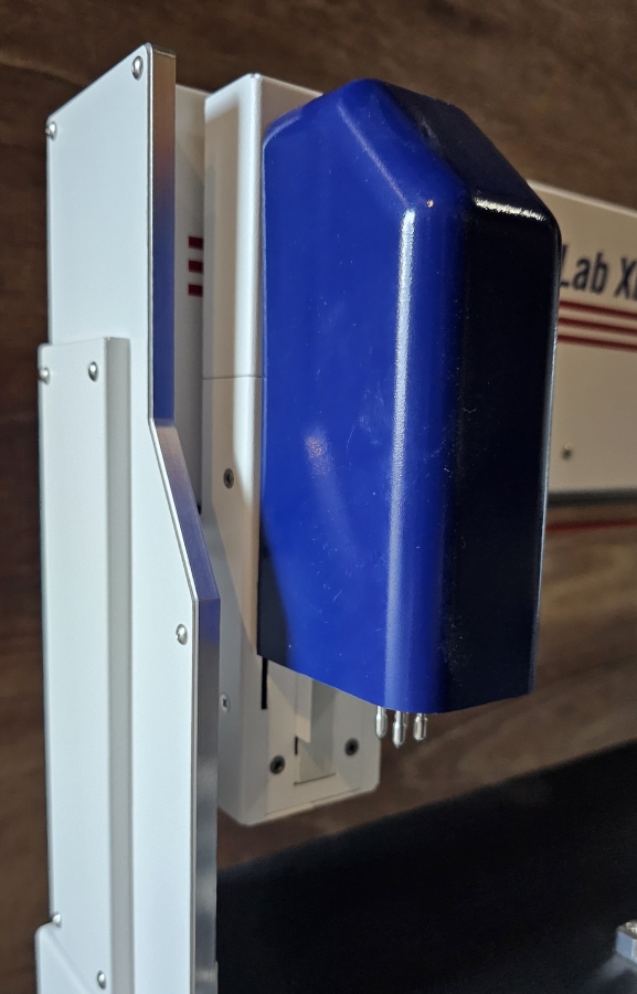 BioMicrolab XL20. SN: XL20-2DS-00-MA-1.1-0-0920-100438, photo 4 of 30