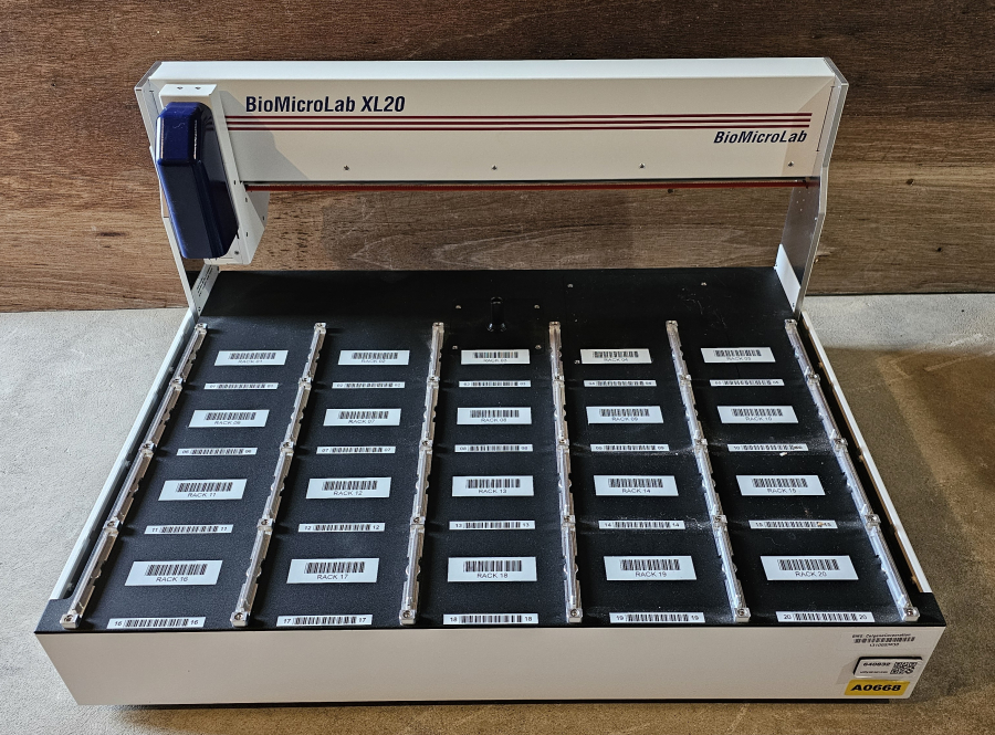 BioMicrolab XL20. SN: XL20-2DS-00-MA-1.1-0-0920-100438, photo 6 of 30
