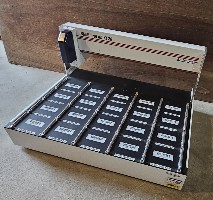 BioMicrolab XL20. SN: XL20-2DS-00-MA-1.1-0-0920-100438, photo 11 of 30
