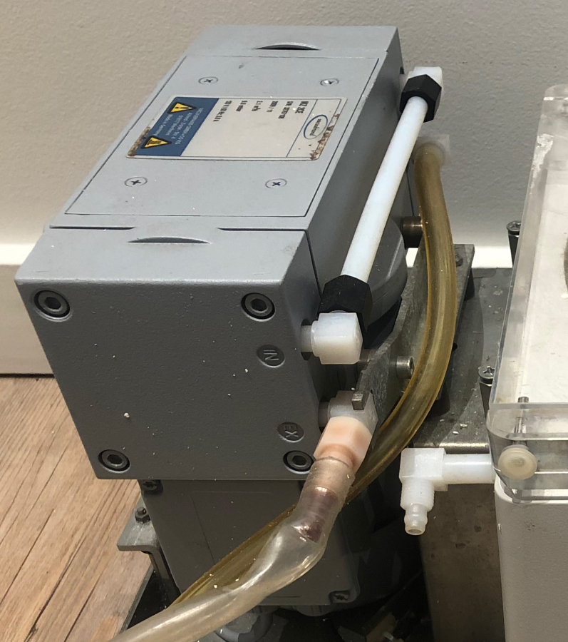 Eppendorf Vacufuge Plus Concentrator; SN:5305ZH709651, photo 7 of 9