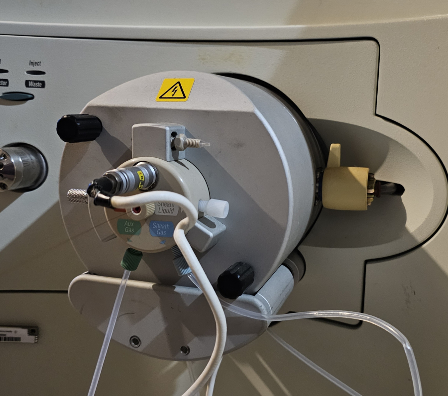 Thermo Quest Finnigan LCQ Deca Mass Spectrometer; SN:LDE00372, photo 13 of 24