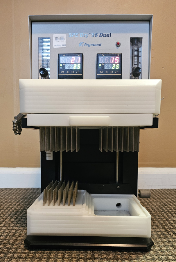 Jones Chromatography Argonaut SPE Dry-96 DUAL Chromatography Sample Concentrator System; SN:1106/9, photo 1 of 26