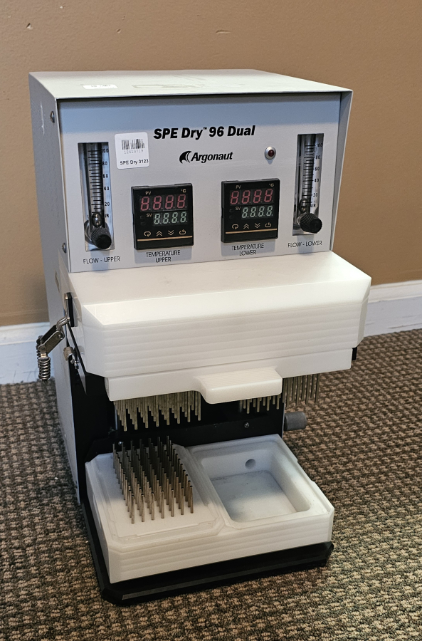 Jones Chromatography Argonaut SPE Dry-96 DUAL Chromatography Sample Concentrator System; SN:1106/9, photo 8 of 26
