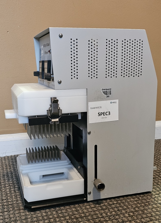 Jones Chromatography Argonaut SPE Dry-96 DUAL Chromatography Sample Concentrator System; SN:1106/9, photo 12 of 26