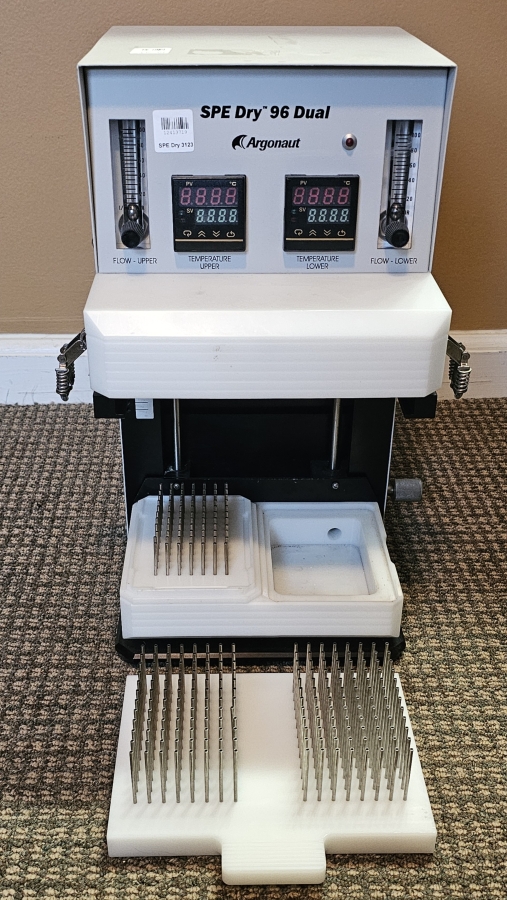 Jones Chromatography Argonaut SPE Dry-96 DUAL Chromatography Sample Concentrator System; SN:1106/9, photo 15 of 26