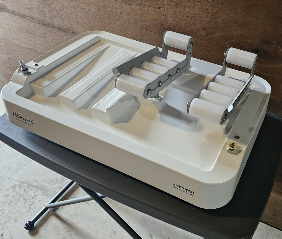 Invitrogen Attune NxT EFS1 External Fluid System; SN:DEFS101310318, photo 12 of 21