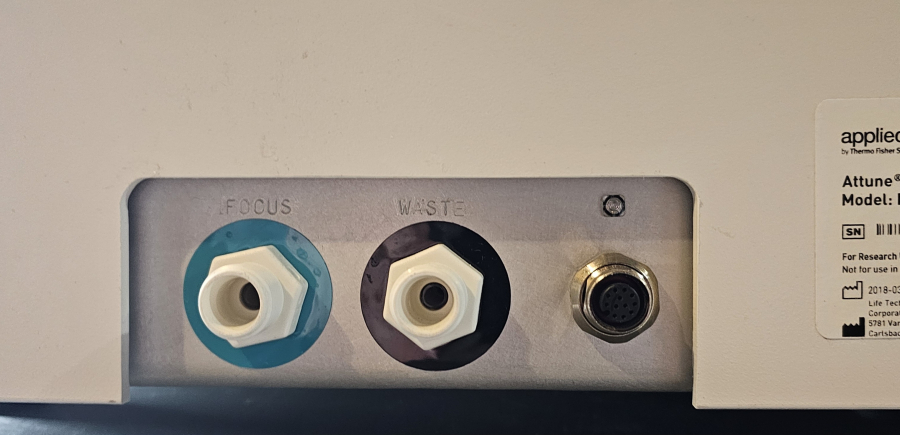 Invitrogen Attune NxT EFS1 External Fluid System; SN:DEFS101310318, photo 17 of 21