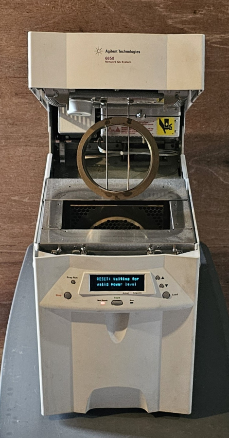 Agilent 6850A G2630A Network GC System; SN:CN10643004, photo 16 of 31