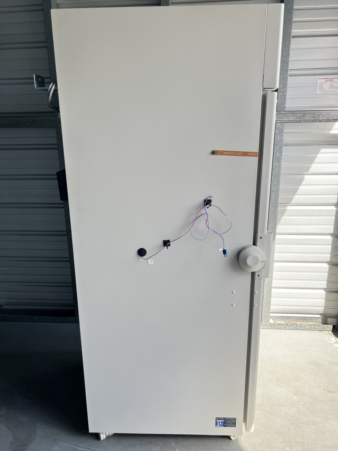 Sanyo MDF-U731 Lab Freezer, photo 3 of 19
