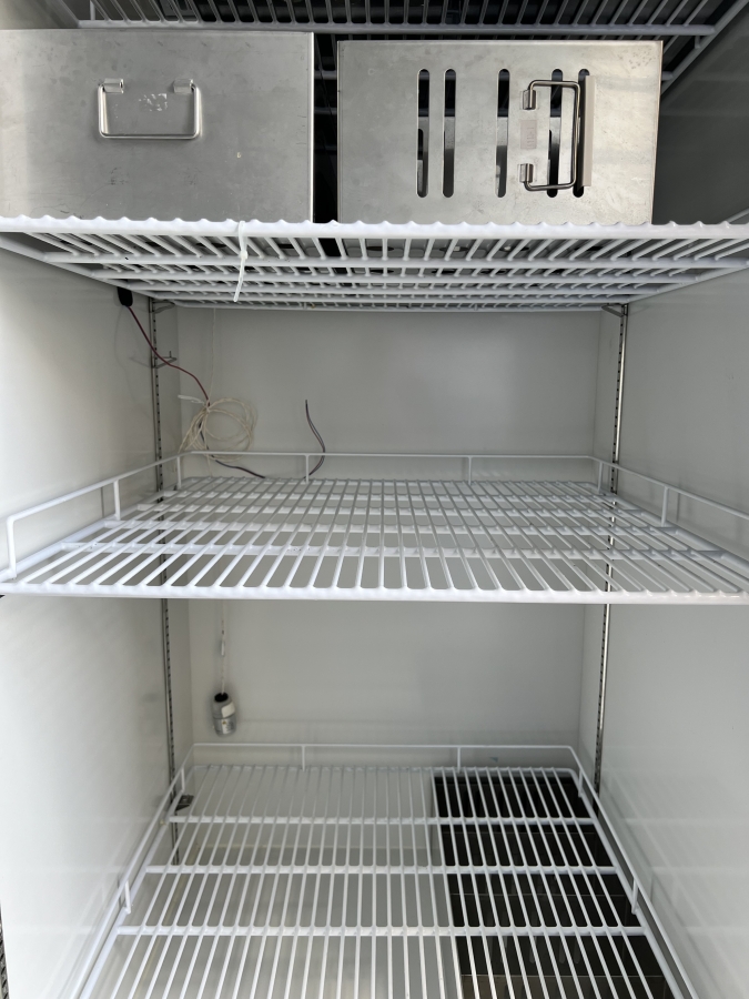 Sanyo MDF-U731 Lab Freezer, photo 9 of 19