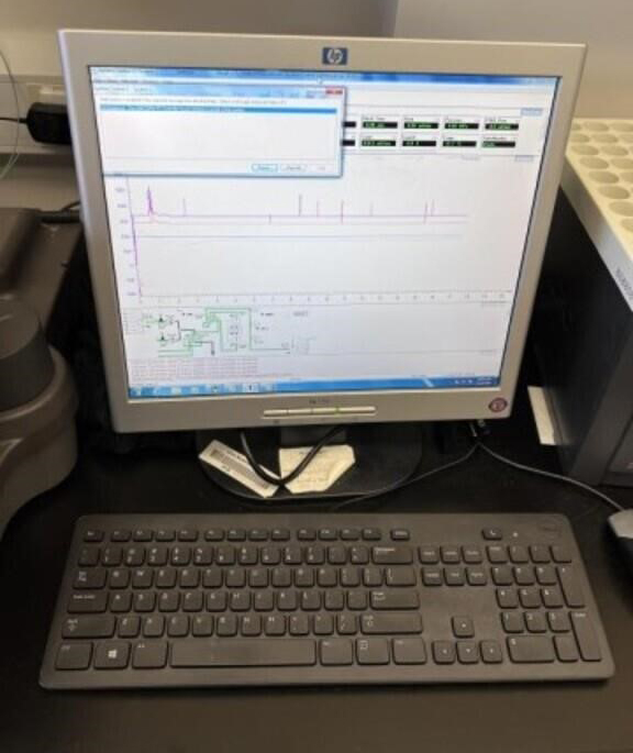 GE AktaExplorer 100 FPLC System includes: Tray, ph/C-900, UV-900, P-900, Air-900, PV-908, P-960, M-925, Frac-950, Computer and UPS, photo 17 of 20