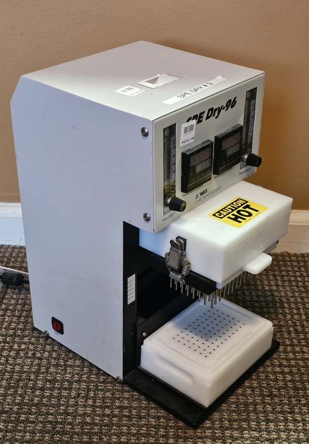 Jones Chromatography Argonaut SPE Dry-96 SINGLE Sample Concentrator System; SN: 1106/9, photo 10 of 24