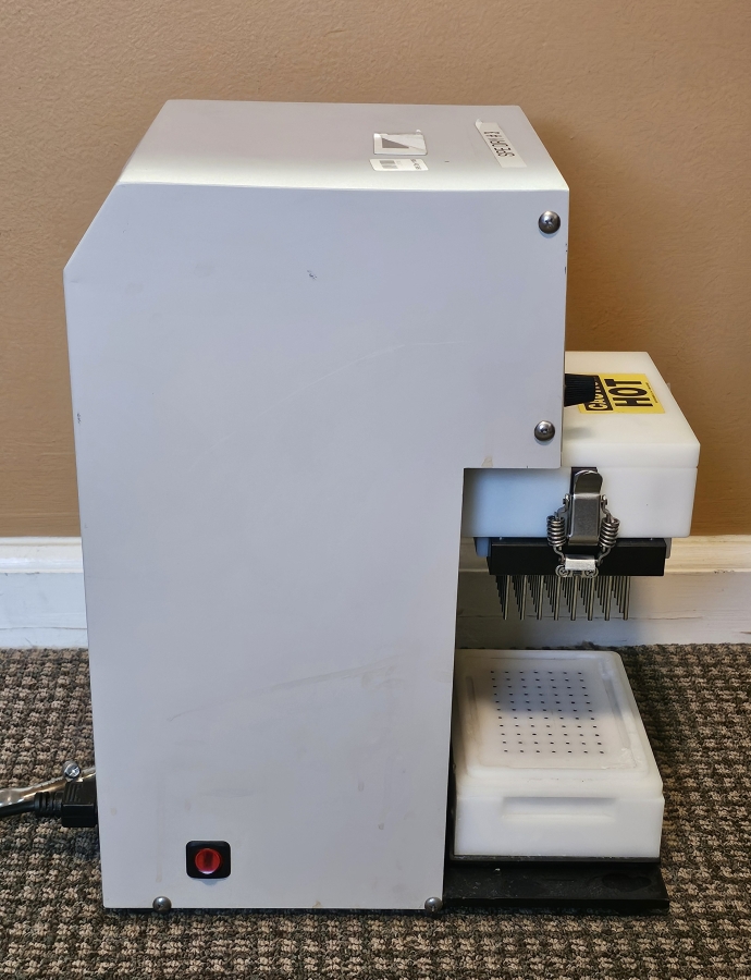 Jones Chromatography Argonaut SPE Dry-96 SINGLE Sample Concentrator System; SN: 1106/9, photo 12 of 24