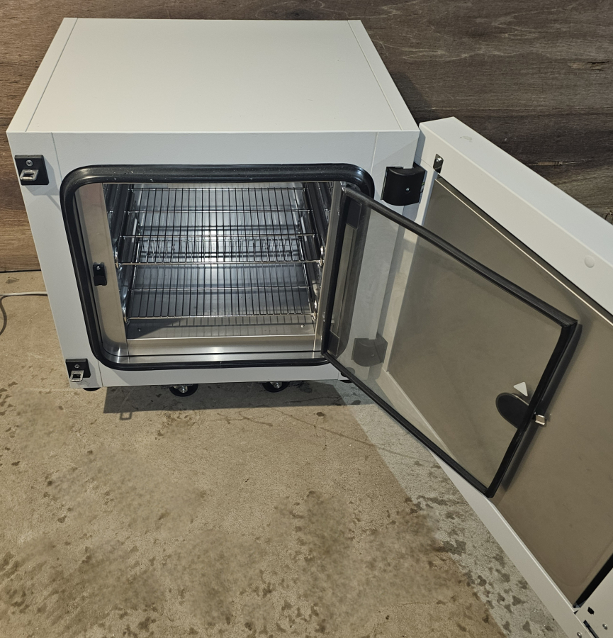Binder KT053UL-120V Peltier Cooling Incubator; SN:20180000004107, photo 11 of 25