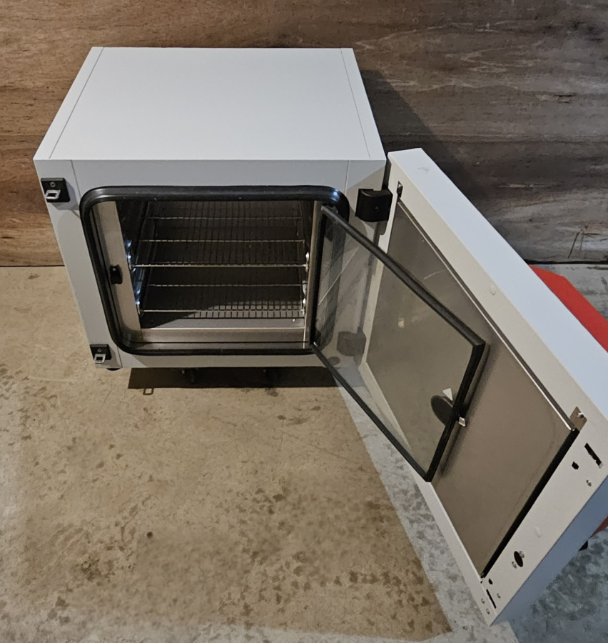Binder KT053UL-120V Peltier Cooling Incubator; SN:20180000004107, photo 24 of 25