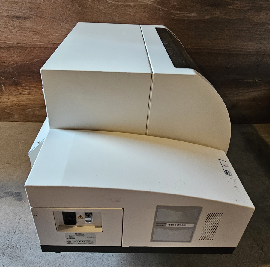 Applied Biosystems 3072 OpenArray AccuFill Liquid Handling System; SN:93072037, photo 10 of 14