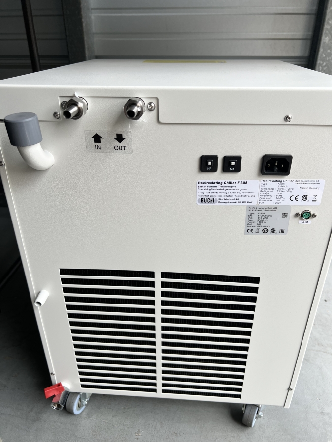 BUCHI SyncorePlus Polyvap Parallel Evaporator System, Glassware, V-300 Vacuum Pump, F-308 Recirculating Chiller, Accessories; SN:1100060089/85/90, photo 14 of 24