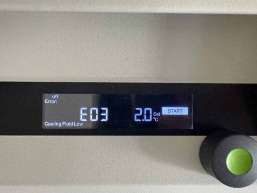 BUCHI SyncorePlus Polyvap Parallel Evaporator System, Glassware, V-300 Vacuum Pump, F-308 Recirculating Chiller, Accessories; SN:1100060089/85/90, photo 19 of 24