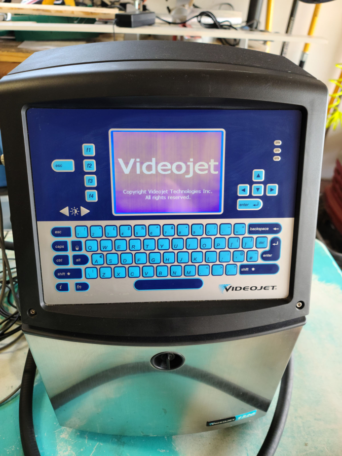 Videojet 1520 Industrial Inkjet Coding Machine, s/n 1201369C22ZH, with Tubewriter 360 Labeling System, photo 6 of 20