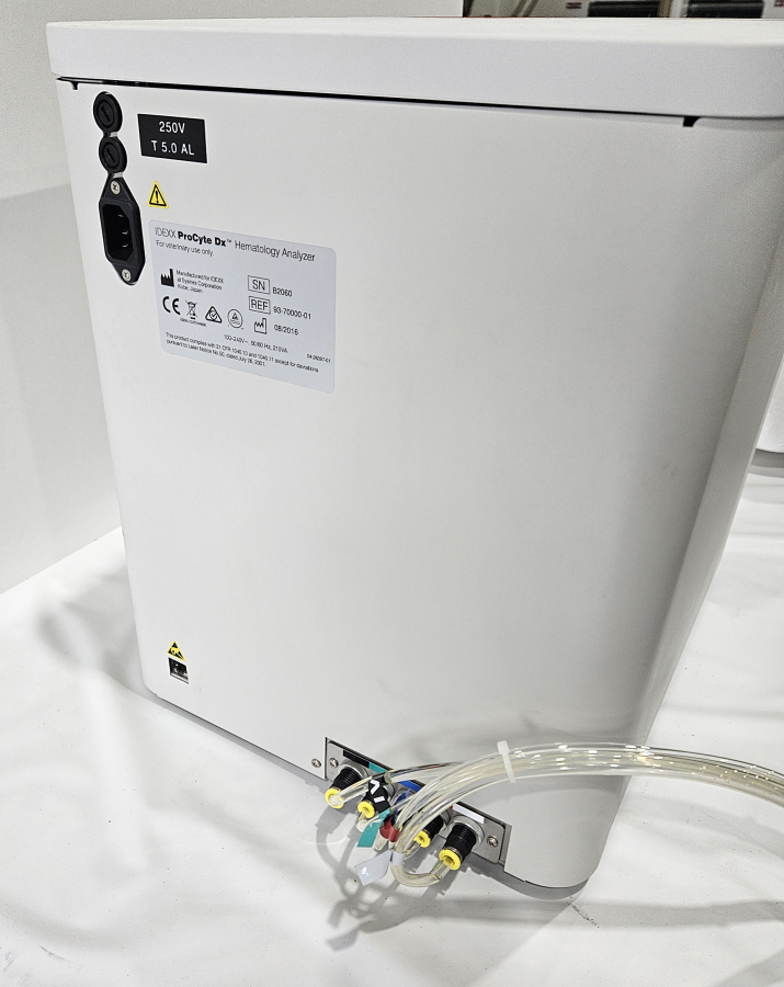 IDEXX ProCyte Dx Hematology Analyzer. 2016; SN:B2060, photo 11 of 17