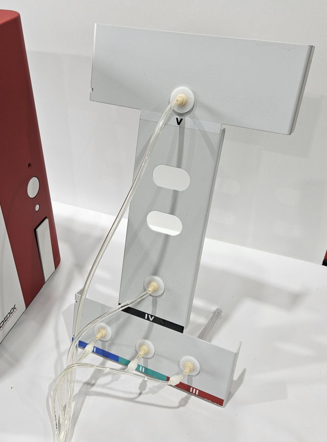 IDEXX ProCyte Dx Hematology Analyzer. 2016; SN:B2060, photo 10 of 17