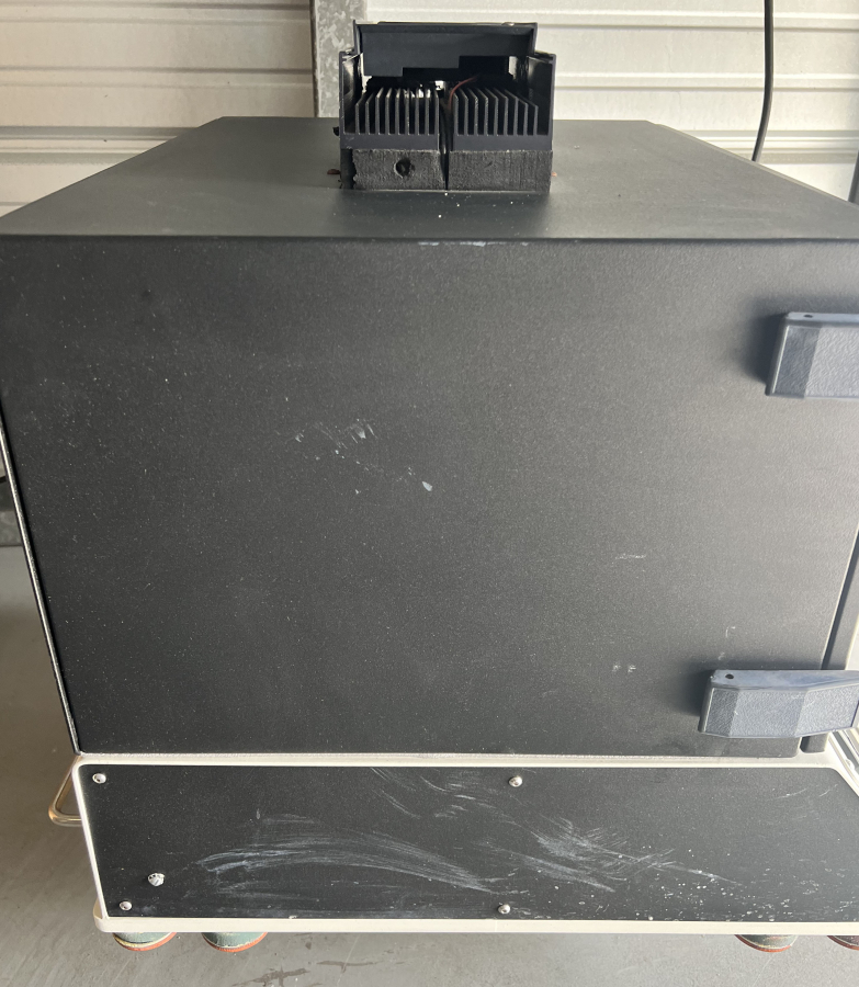 Glas-Col 107A DPMINC1216 16 Position Orbital Micro-Expression Platform Mixer Incubator Shaker for Deep Well Plates; SN:411406, photo 6 of 9