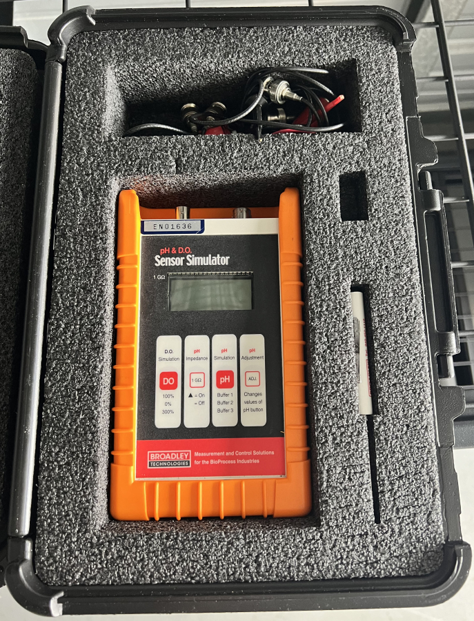 Broadley James AM-9504 pH & D.O. Sensor Simulator; SN:312081, photo 6 of 9