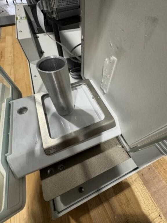 Mettler Toledo Bohdan Automation BA-201 Balance Automator Sample Weighing Station with AT201 Analytical Balance. [Glass shield to balance cracked]; SN:122766, photo 10 of 24